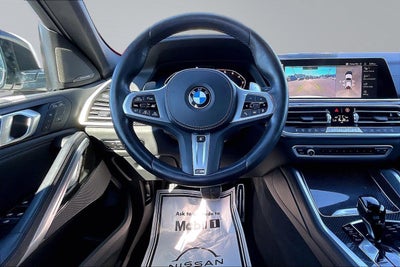 2022 BMW X6 M50i