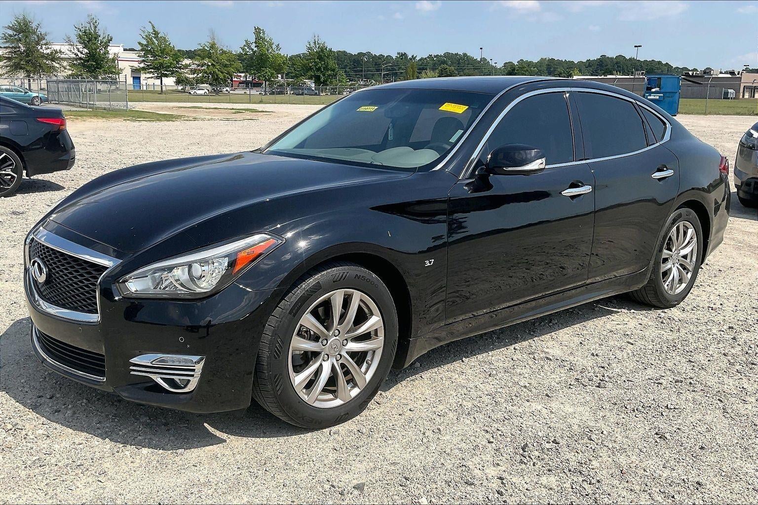 2018 INFINITI Q70 3.7 LUXE