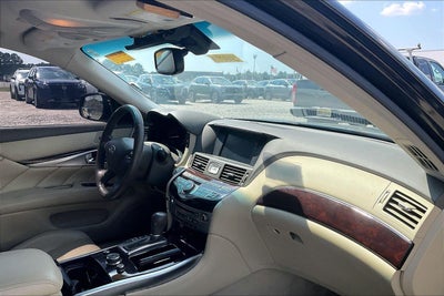2018 INFINITI Q70 3.7 LUXE