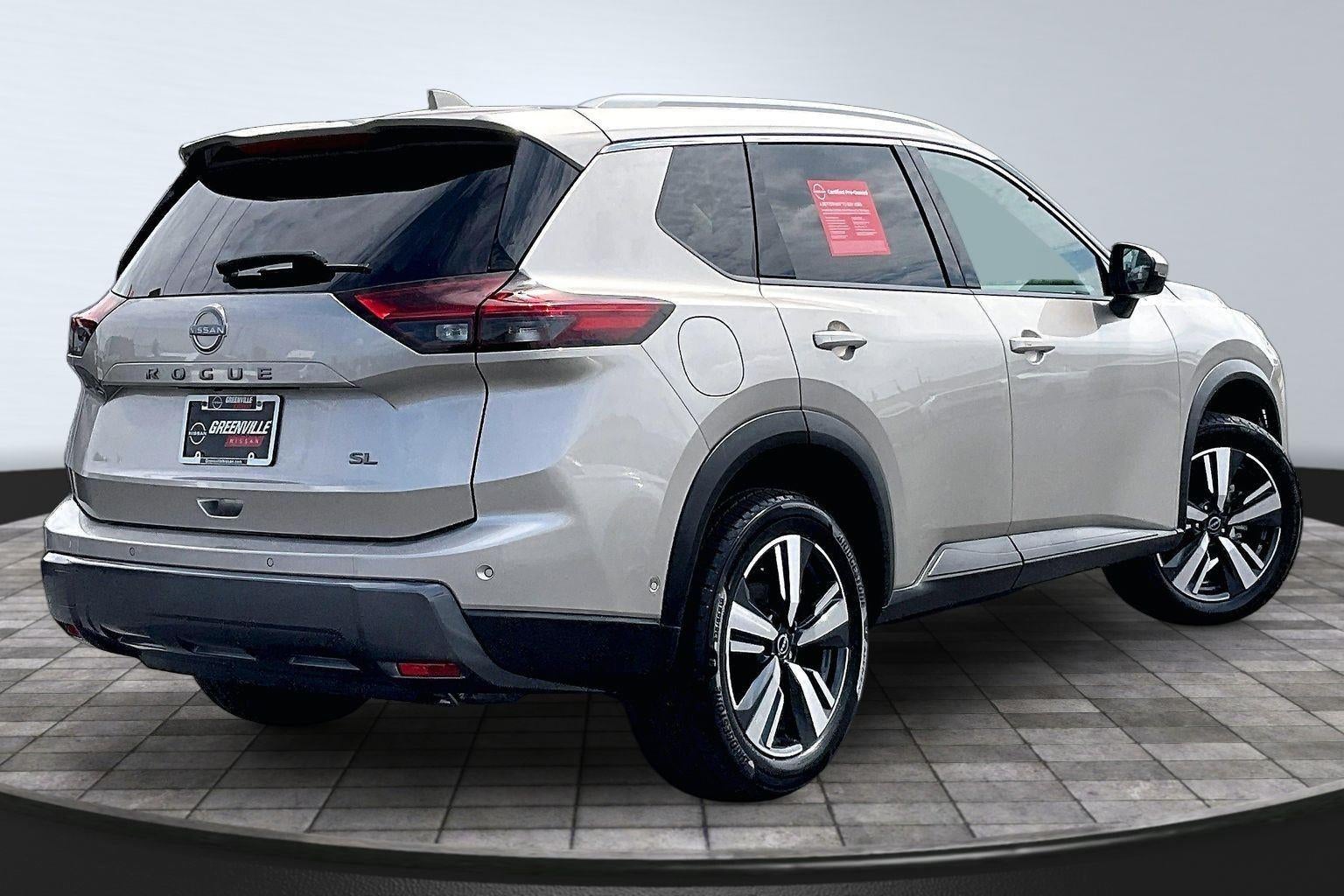 2025 Nissan Rogue SL