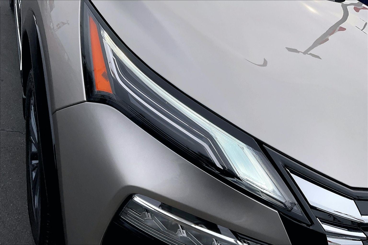 2025 Nissan Rogue Platinum