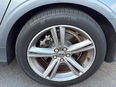 2019 Volvo S90 Momentum