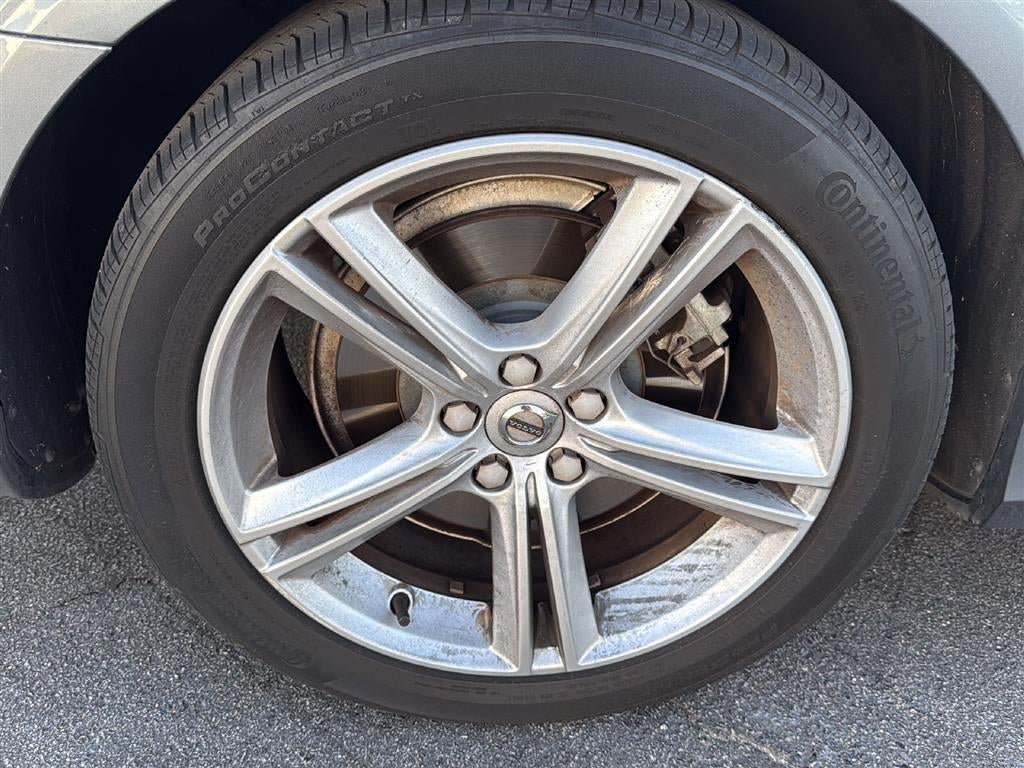 2019 Volvo S90 Momentum