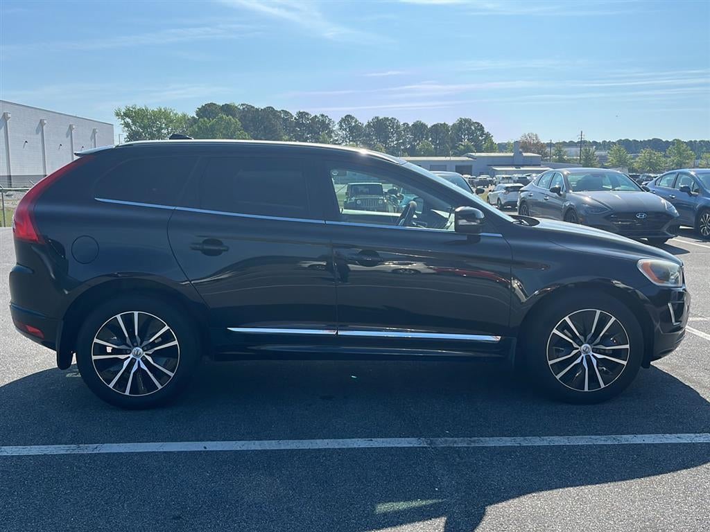 2016 Volvo XC60 T5 Drive-E Platinum