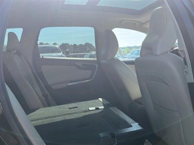 2016 Volvo XC60 T5 Drive-E Platinum