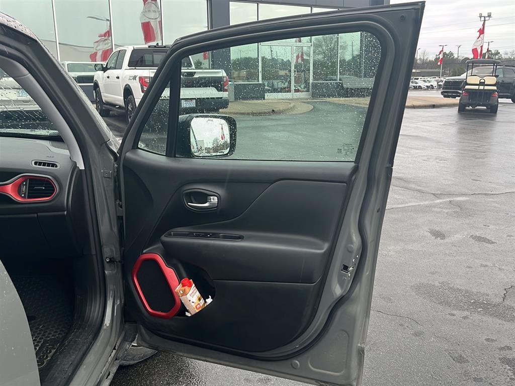 2022 Jeep Renegade Trailhawk