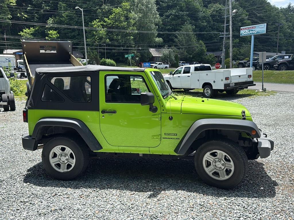 2013 Jeep WRANGLER SPORT