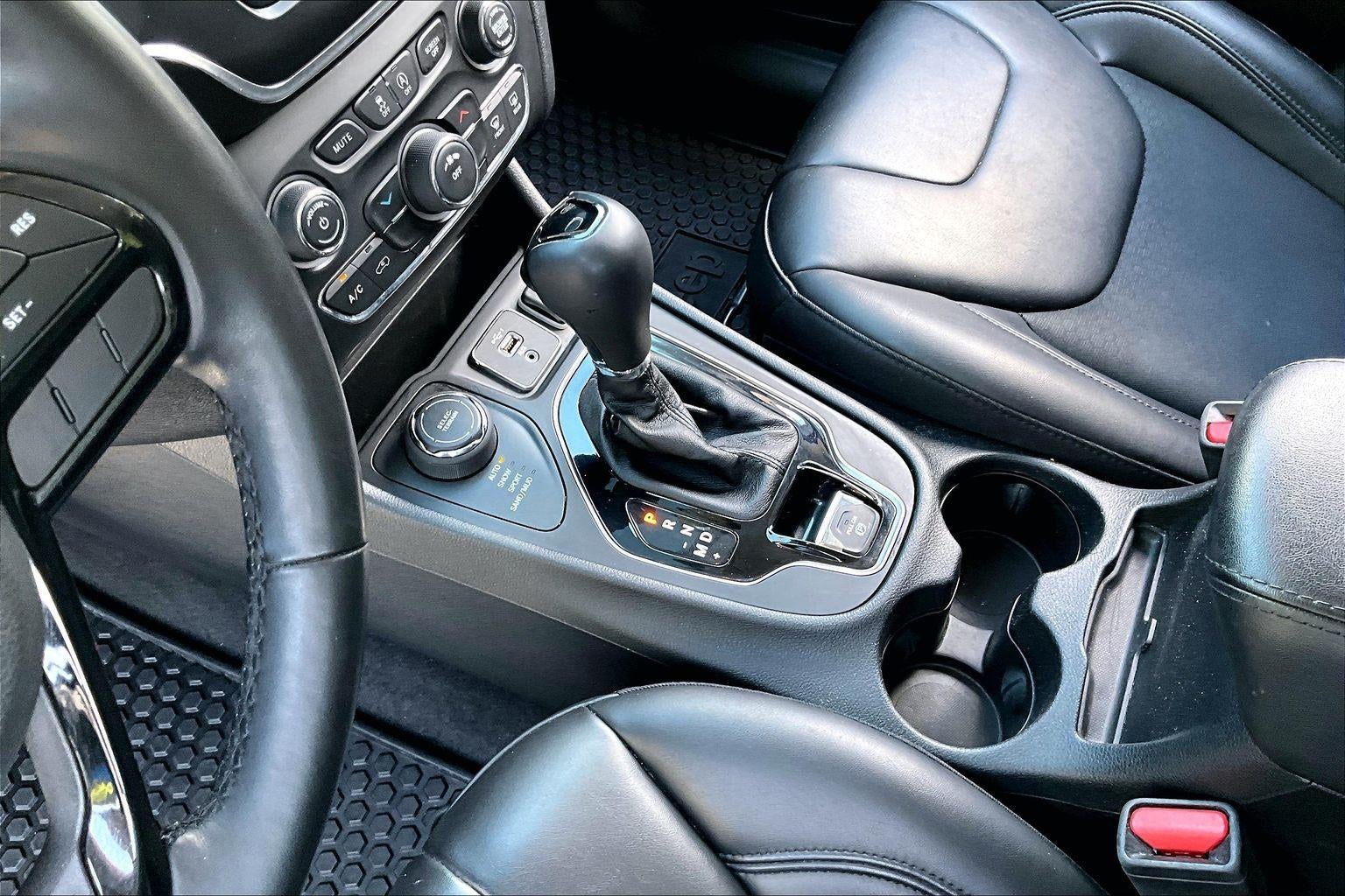 2020 Jeep Cherokee Altitude