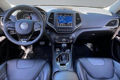 2023 Jeep Cherokee Altitude Lux