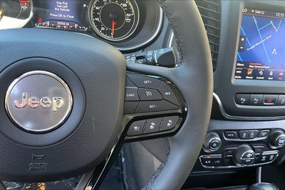 2023 Jeep Cherokee Altitude Lux