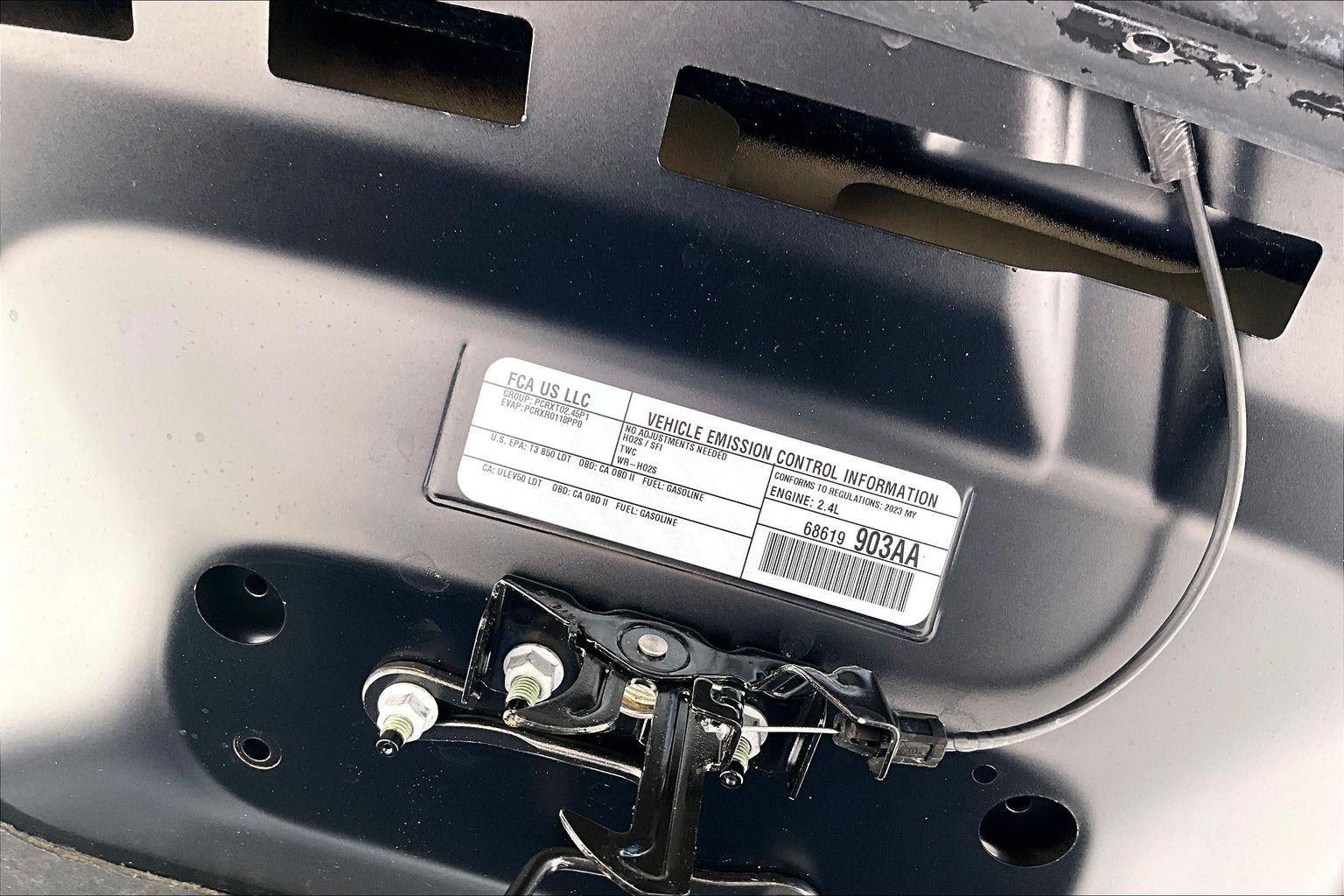 2023 Jeep Cherokee Altitude Lux