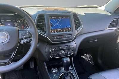 2023 Jeep Cherokee Altitude Lux