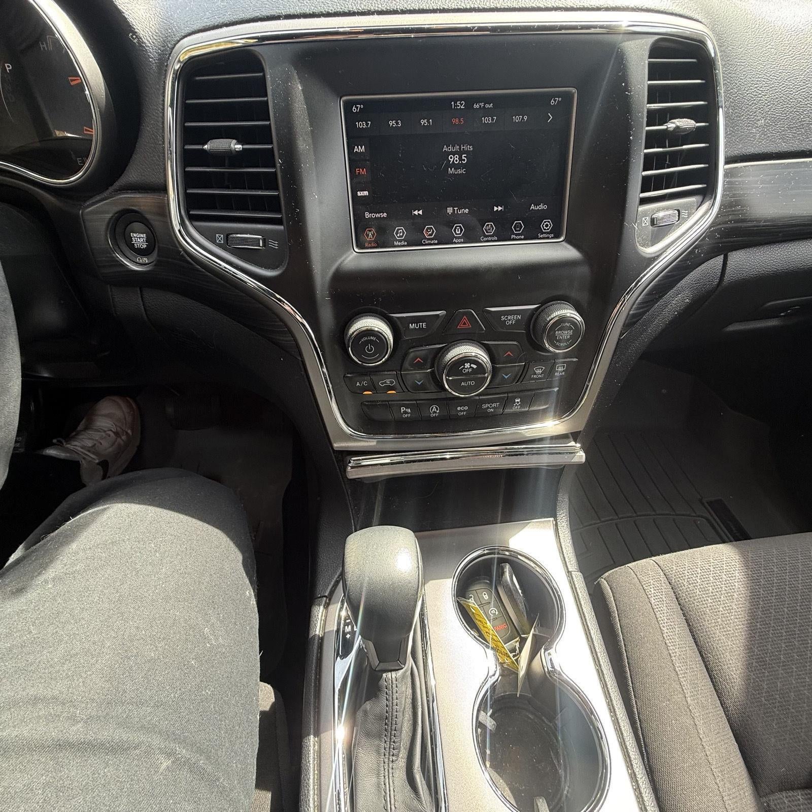 2019 Jeep Grand Cherokee Laredo E