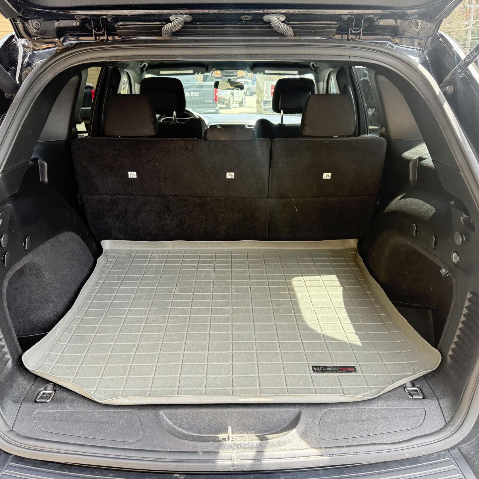 2019 Jeep Grand Cherokee Laredo E