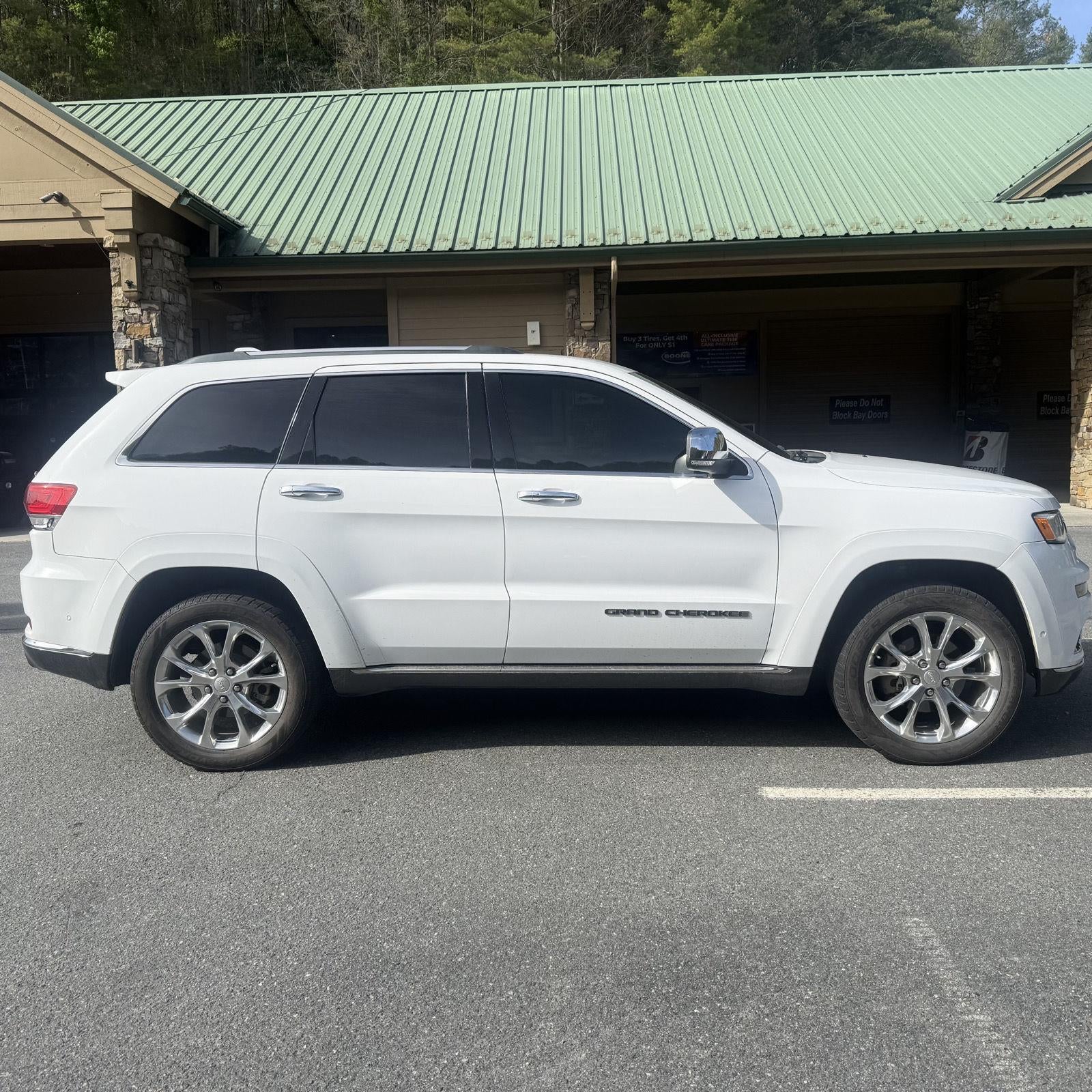 2019 Jeep Grand Cherokee Summit