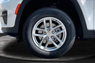 2026 Jeep Grand Cherokee Laredo