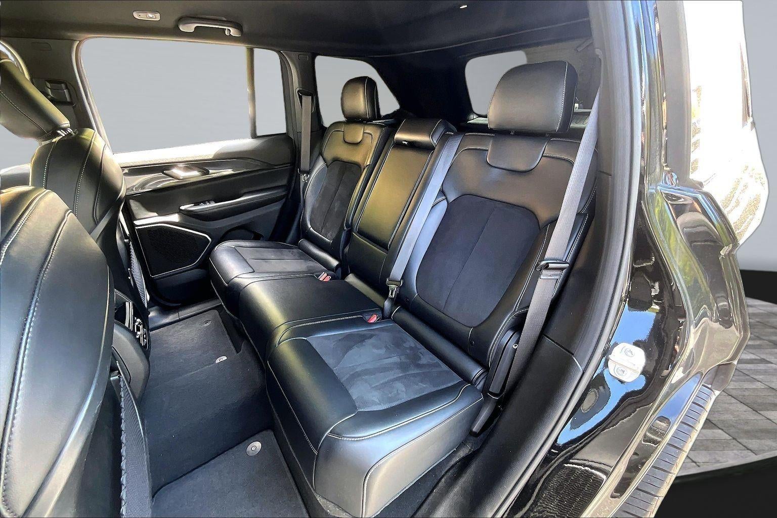 2022 Jeep Grand Cherokee Altitude