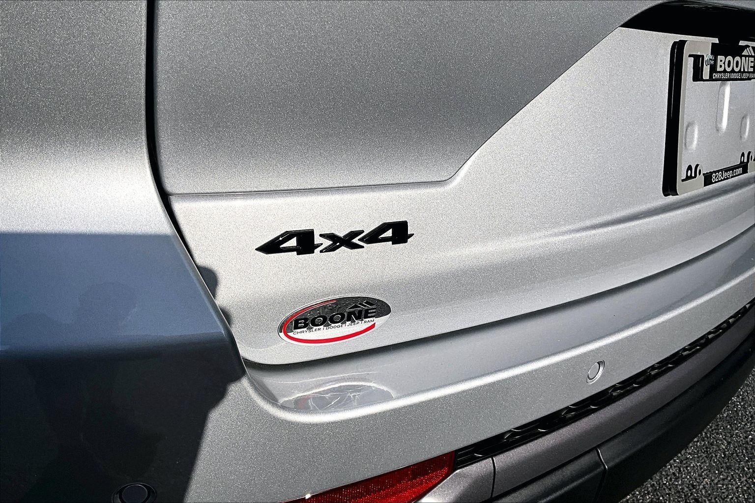 2026 Jeep Grand Cherokee Laredo Altitude