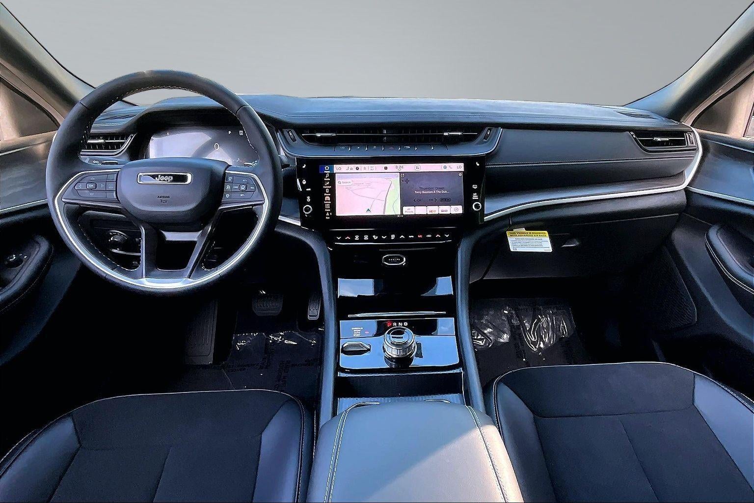 2026 Jeep Grand Cherokee Laredo Altitude