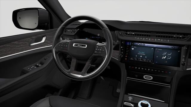 2027 Jeep Grand Cherokee Laredo Altitude