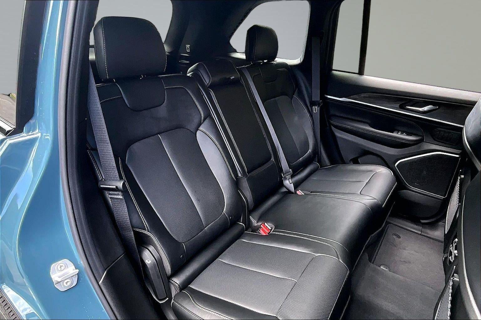 2027 Jeep Grand Cherokee Limited Reserve