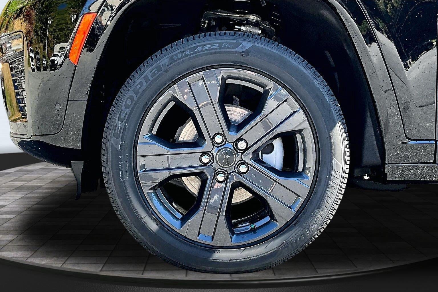 2027 Jeep Grand Cherokee Limited Reserve