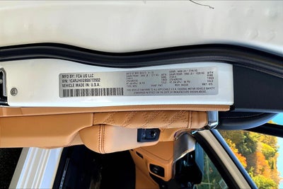 2025 Jeep Grand Cherokee Summit Reserve