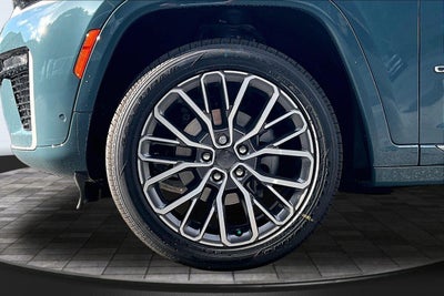2026 Jeep Grand Cherokee Summit