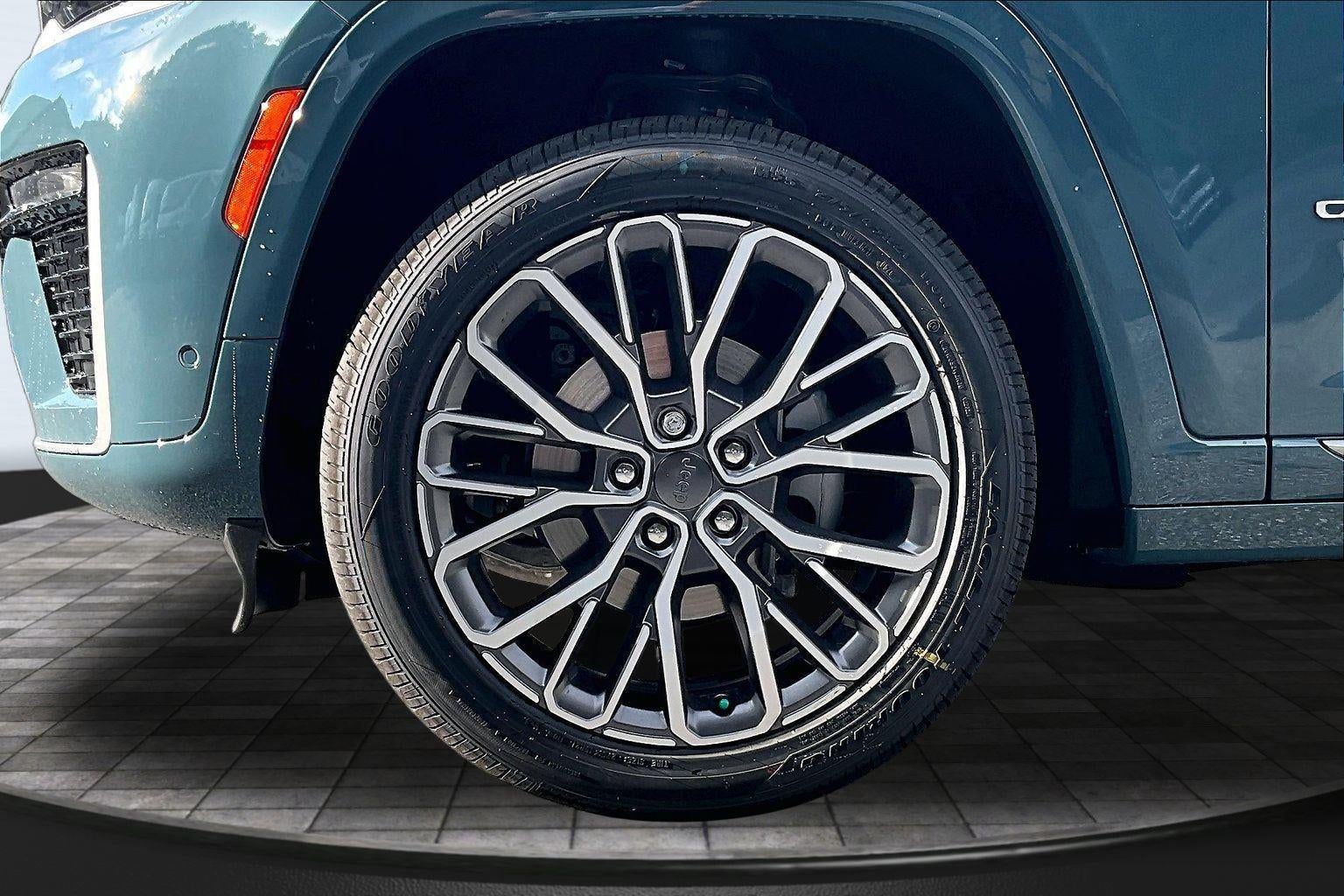 2026 Jeep Grand Cherokee Summit