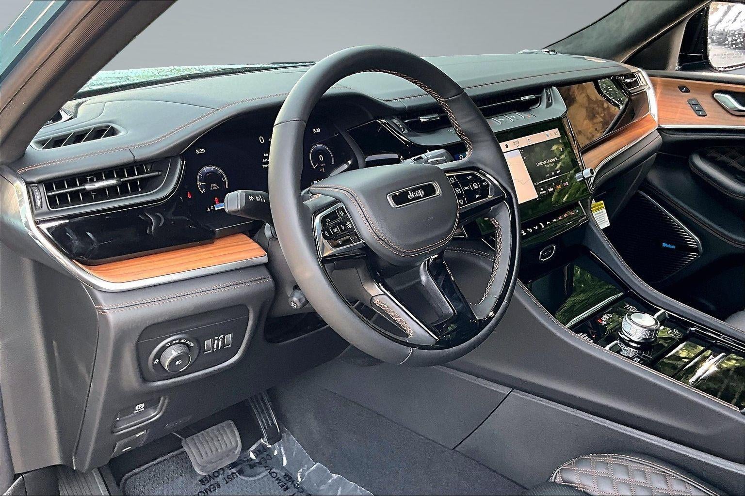 2026 Jeep Grand Cherokee Summit