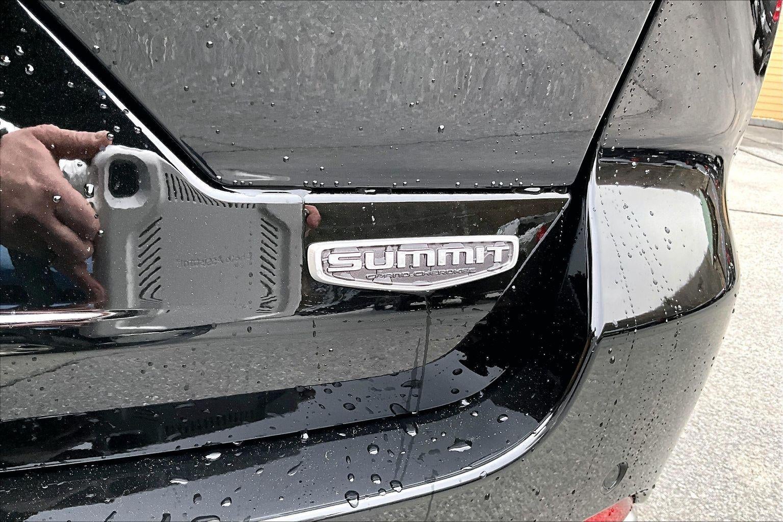 2026 Jeep GRAND CHEROKEE GRAND CHEROKEE SUMMIT 4X4