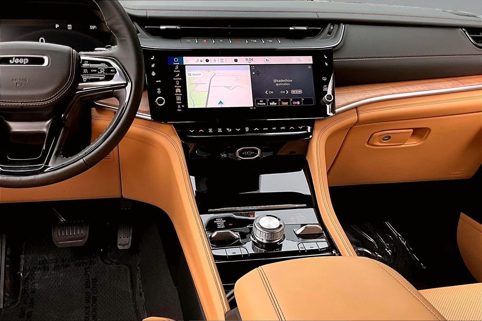 2027 Jeep Grand Cherokee Summit