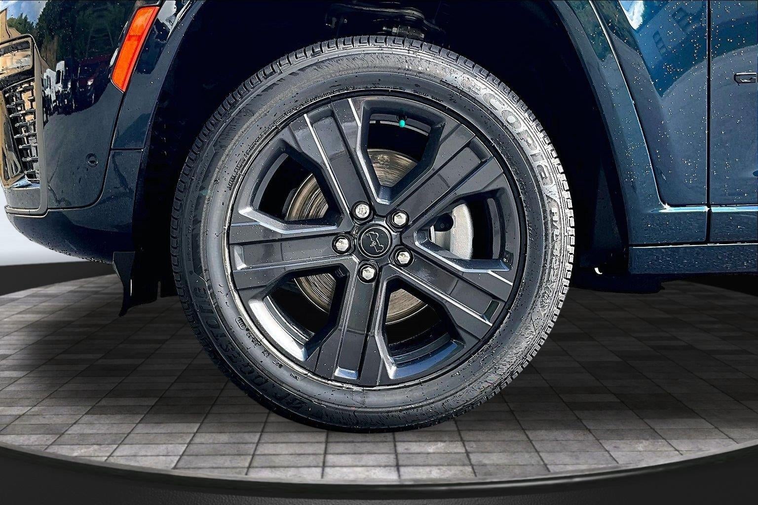 2027 Jeep Grand Cherokee L Limited Reserve