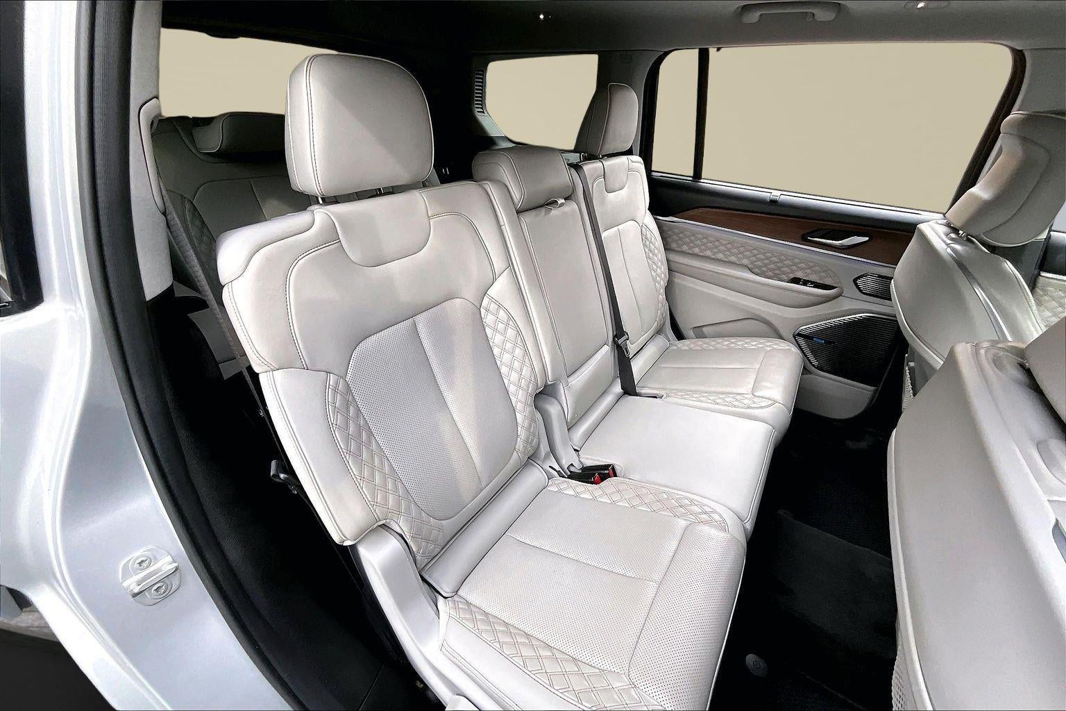 2022 Jeep Grand Cherokee L Summit