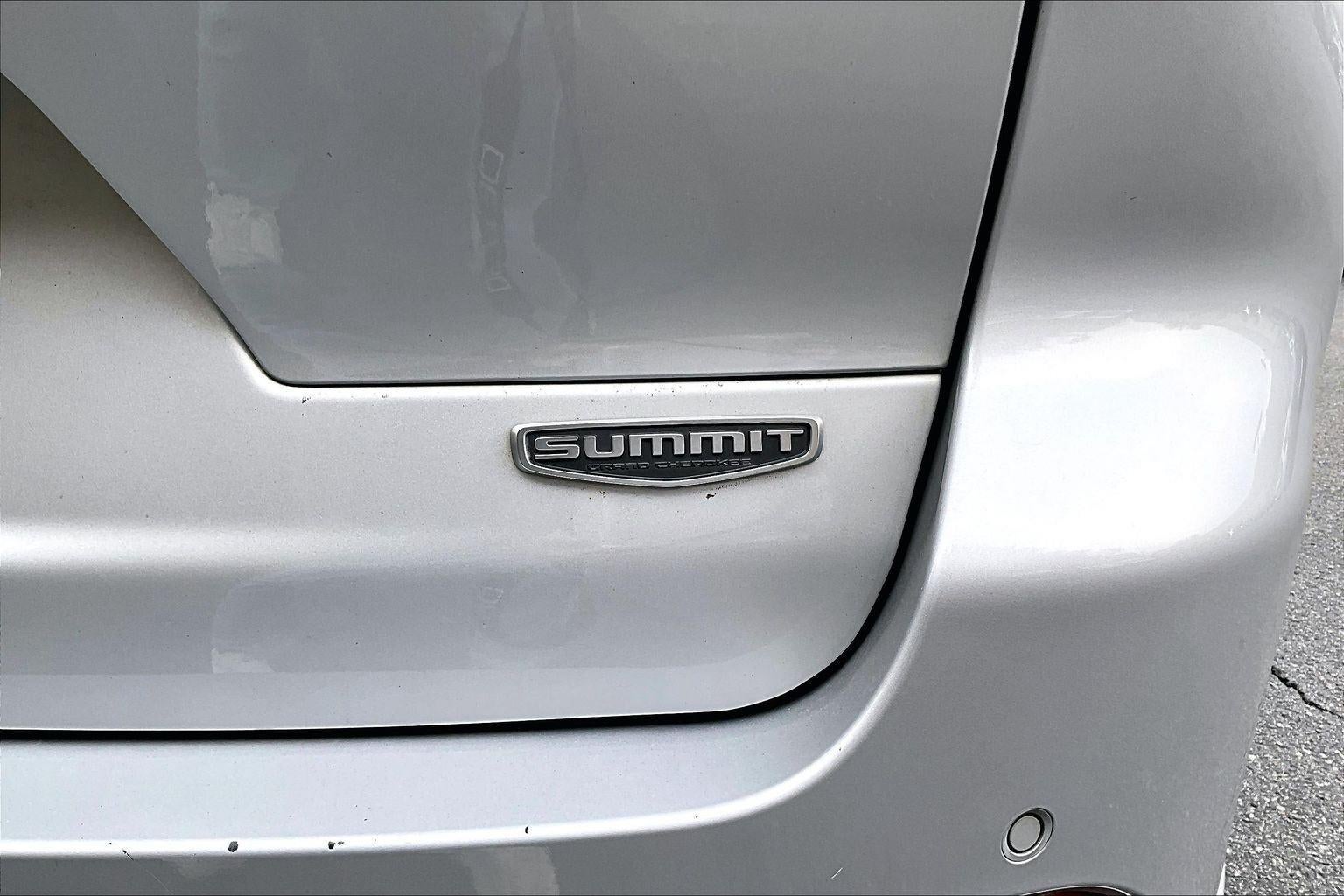 2022 Jeep Grand Cherokee L Summit