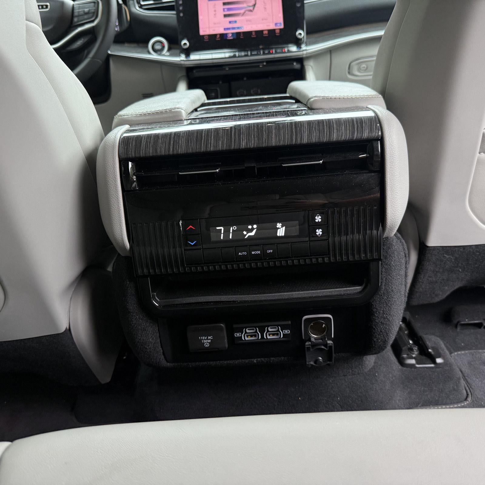 2022 Jeep Wagoneer Series II