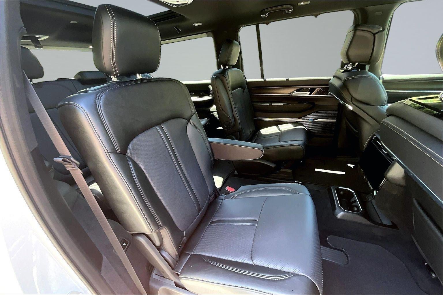 2026 Jeep Grand Wagoneer Summit Obsidian