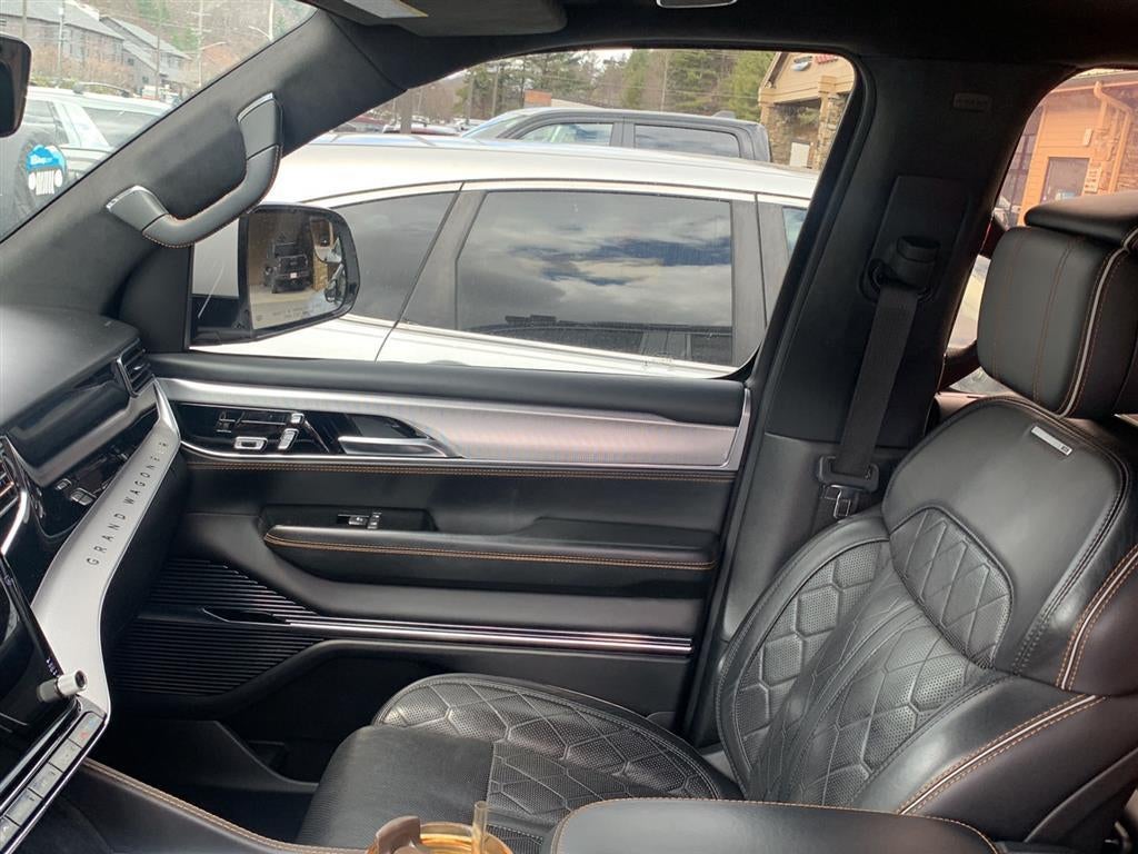 2022 Jeep Grand Wagoneer Series III