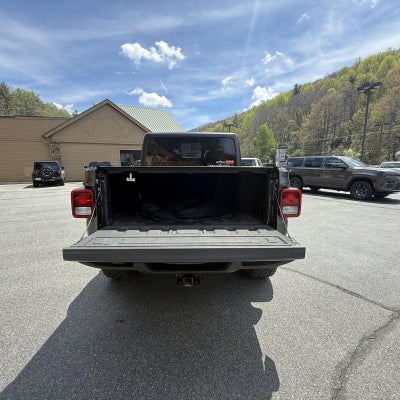2022 Jeep Gladiator Sport S