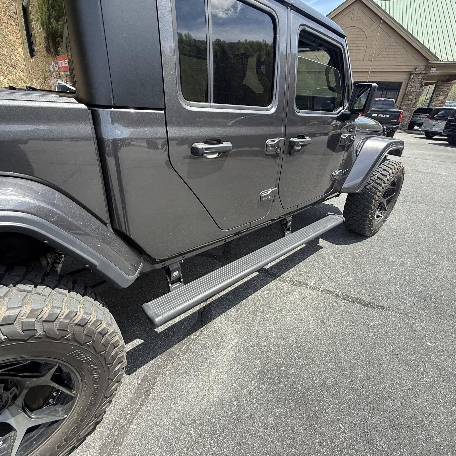 2022 Jeep Gladiator Sport S