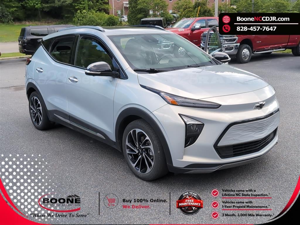 2022 Chevrolet Bolt EUV Premier's photo