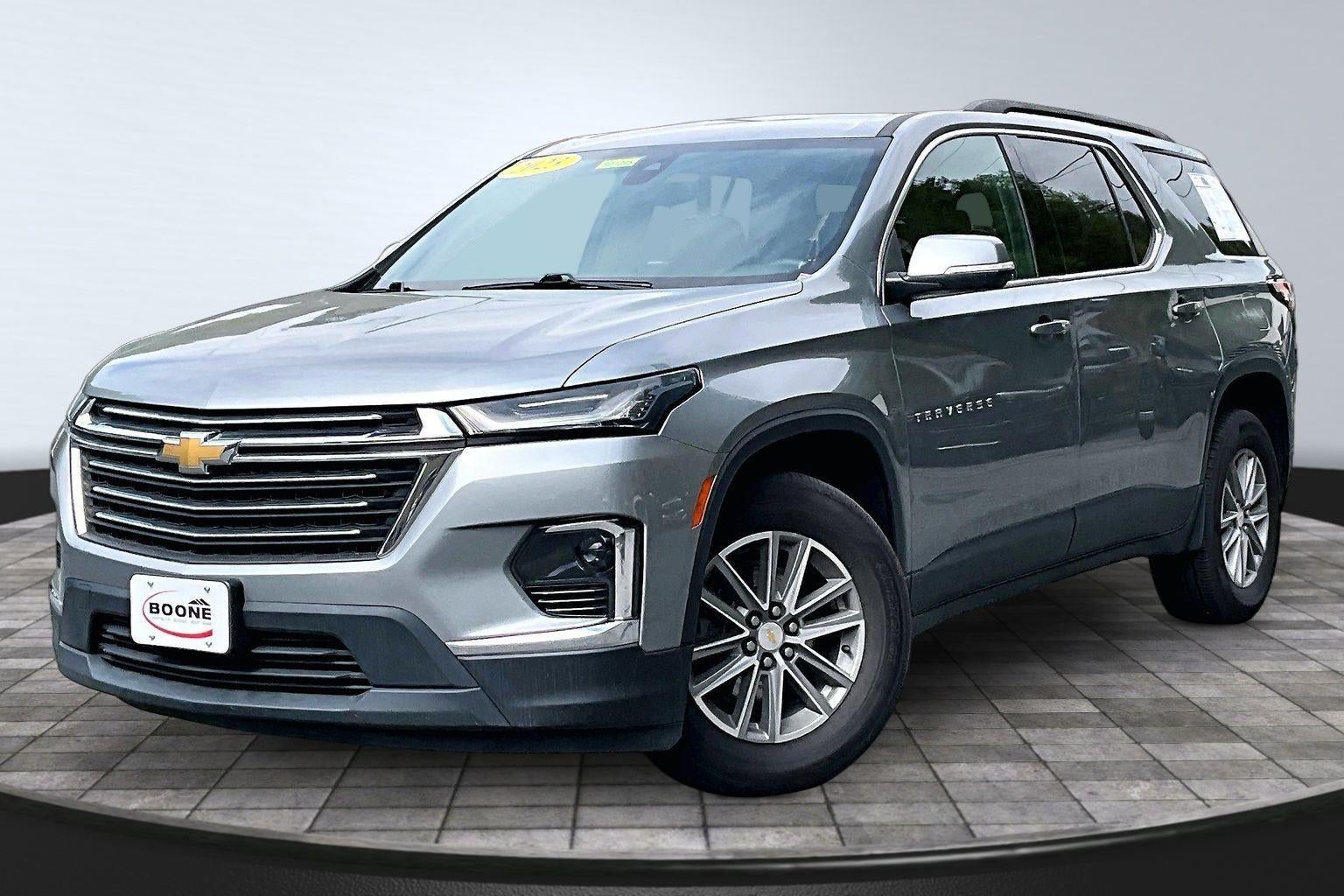 2023 Chevrolet Traverse LT Cloth