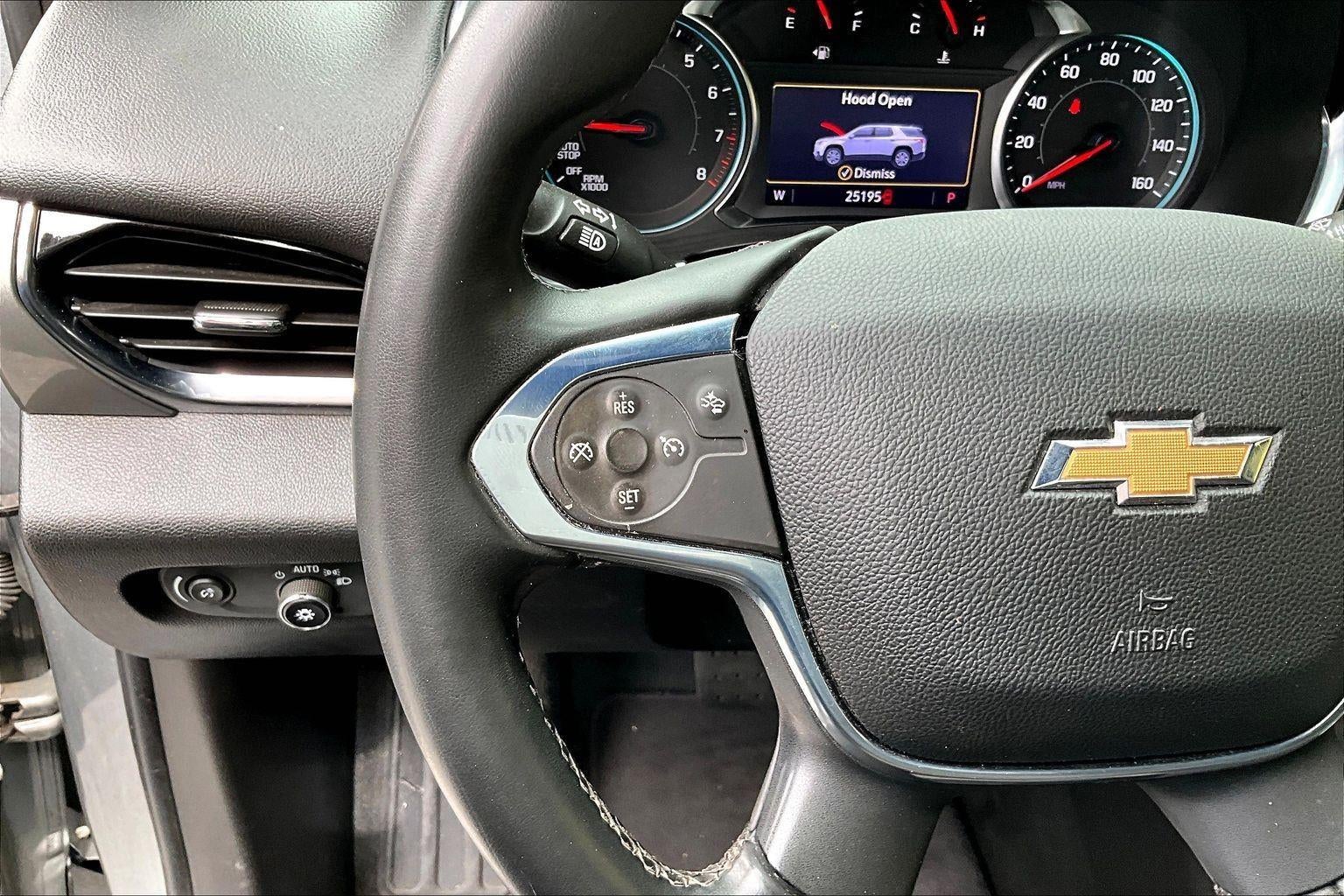 2023 Chevrolet Traverse LT Cloth