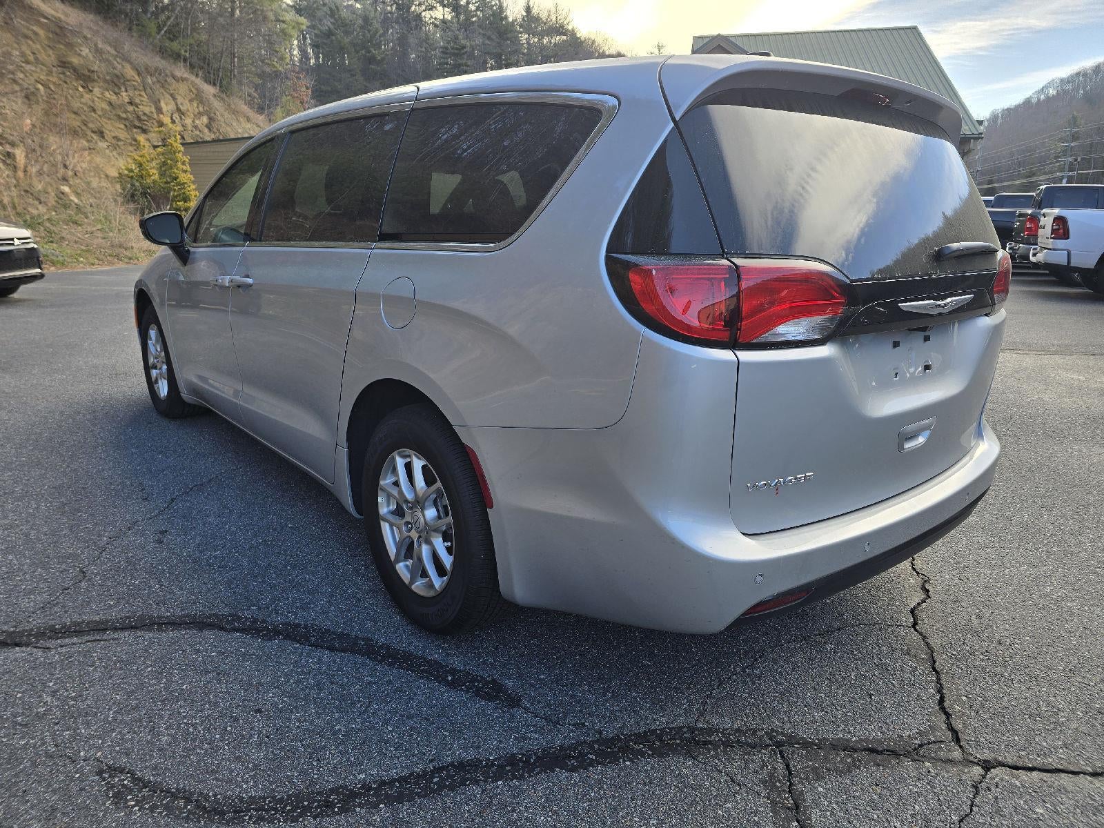 2026 Chrysler Voyager LX
