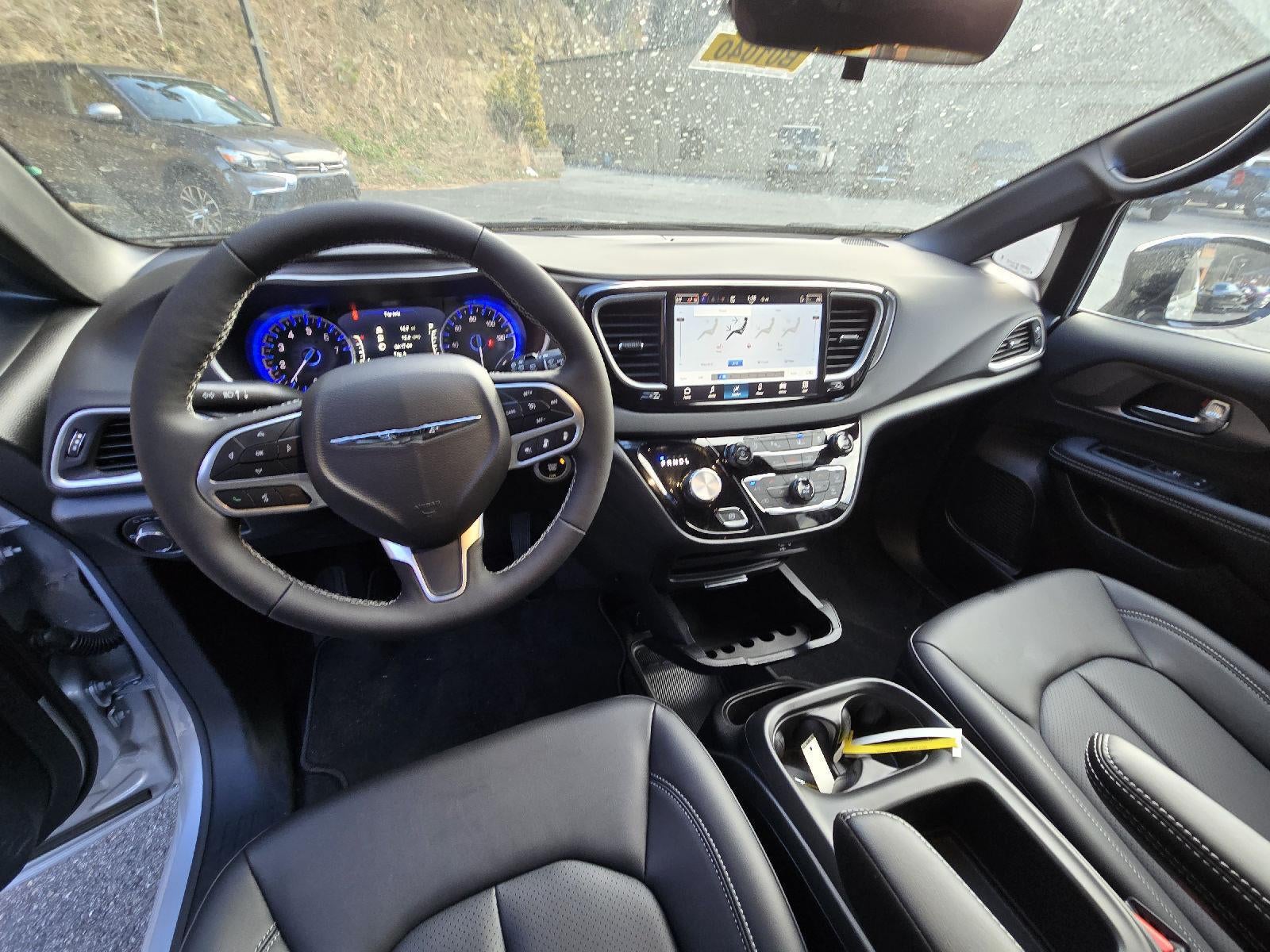 2026 Chrysler Voyager LX