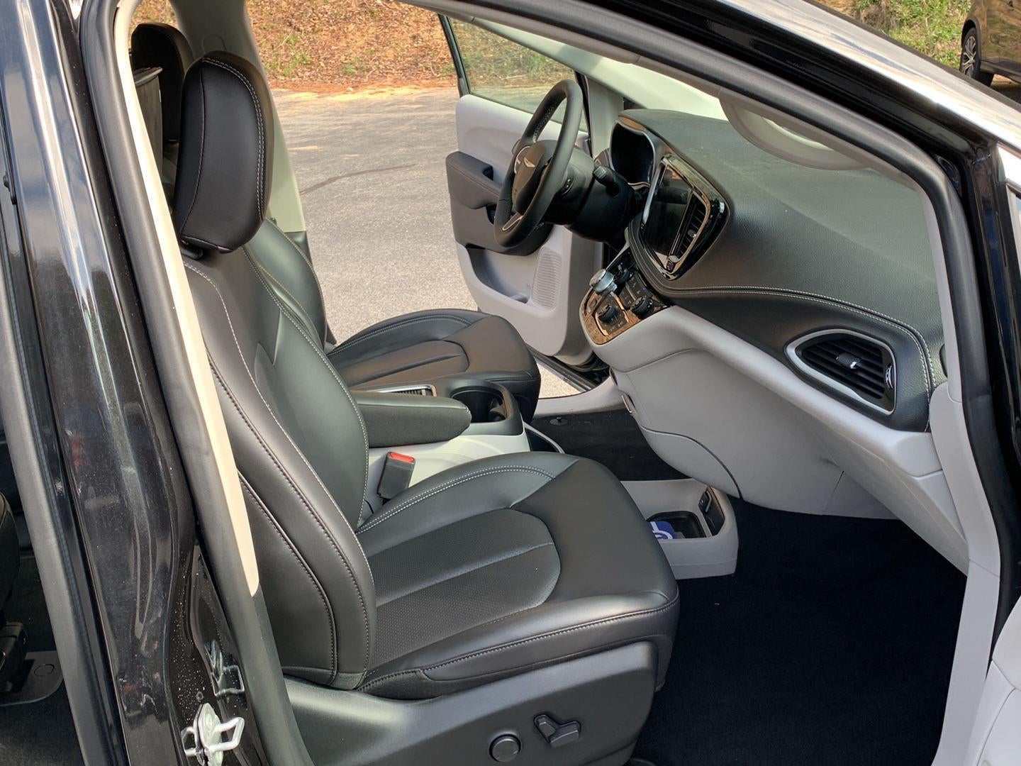 2023 Chrysler Pacifica Hybrid Touring L