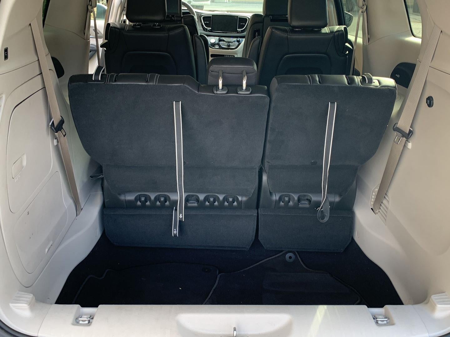 2023 Chrysler Pacifica Hybrid Touring L