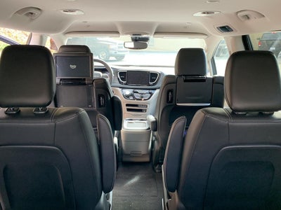 2023 Chrysler Pacifica Hybrid Touring L