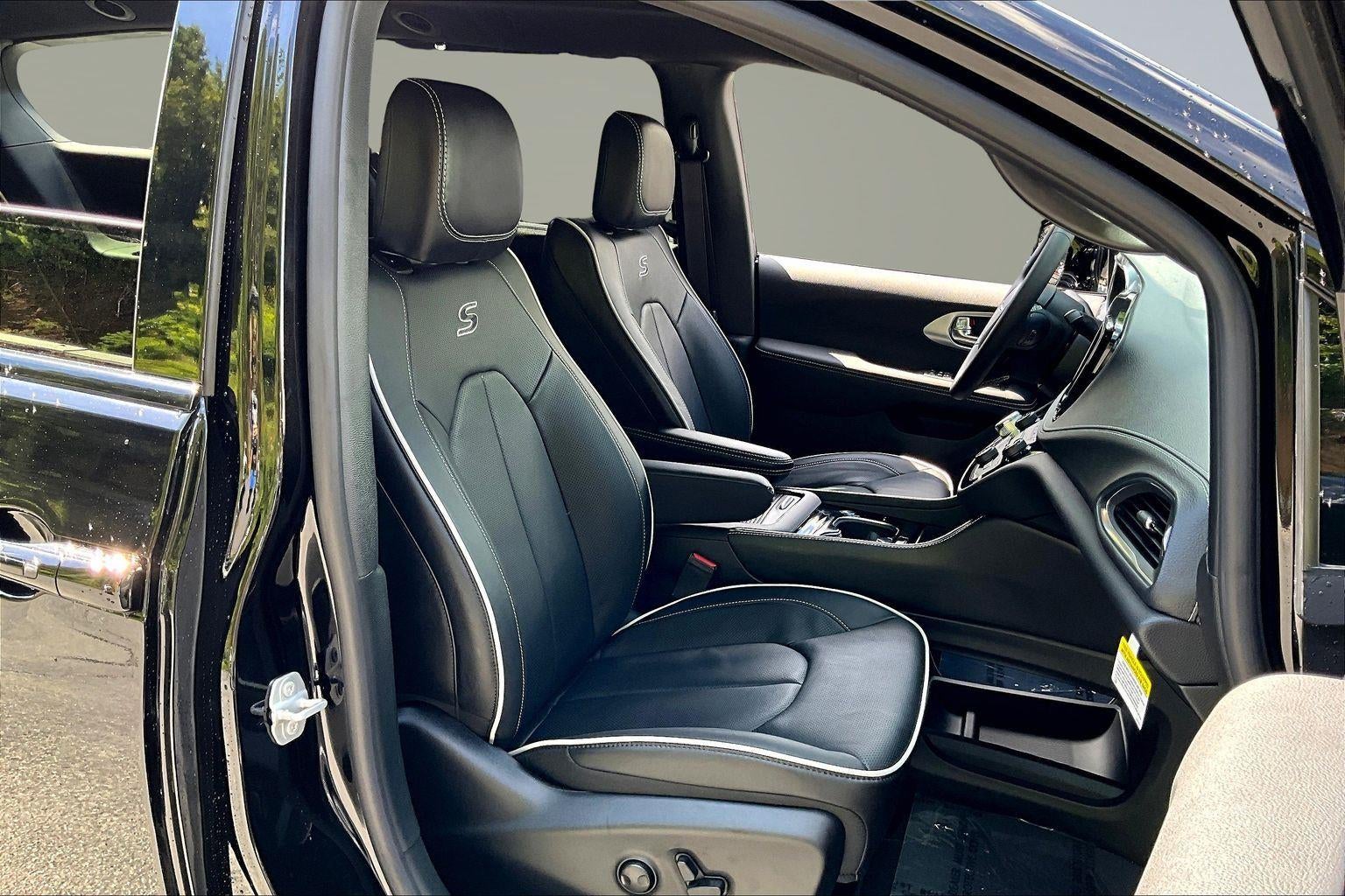 2026 Chrysler Pacifica Limited