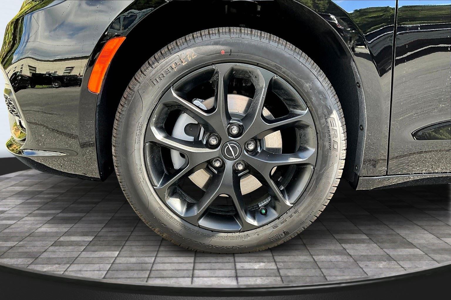 2026 Chrysler Pacifica Limited